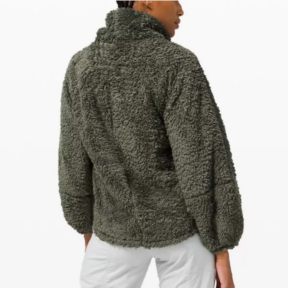 LULULEMON Warm Restore Sherpa Fleece Pullover in Army Green Size M/L - Picture 2 of 12